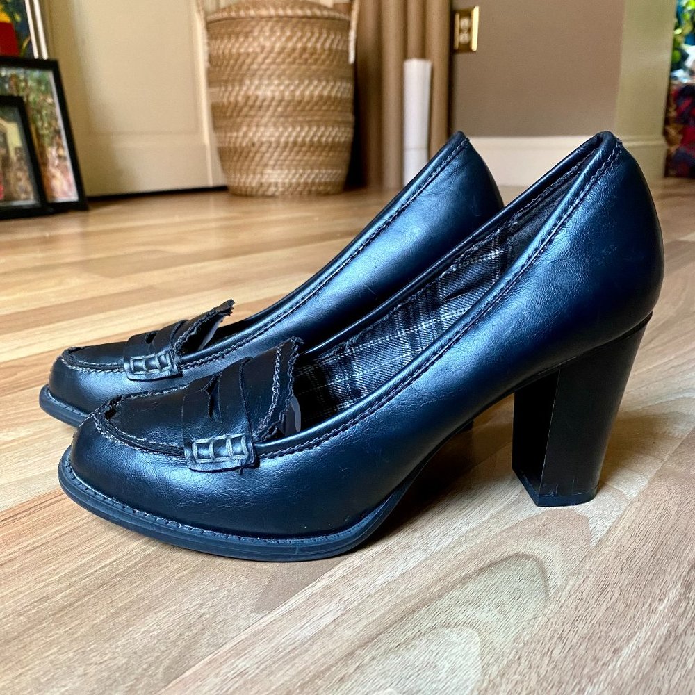 American Eagle Loafer Heel